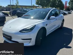 Weiß Gebraucht 2021 Tesla Model 3 Limousine | 23.400 € (Fairer Preis)