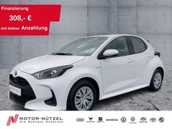 Super white 2 Gebraucht 2021 Toyota Yaris Hybrid Business Edition Kleinwagen | 16.960 € (Guter Preis)