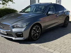 Grau Gebraucht 2015 Infiniti Q50 Sport Tech Limousine | 23.990 € (Teuer)