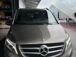 Grau Gebraucht 2016 Mercedes V250 Avantgarde Edition Van / Kleinbus | 31.000 € (Superpreis)