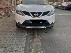 Weiß Gebraucht 2015 Nissan Qashqai SUV | 9.400 €