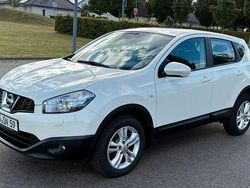 Weiß Gebraucht 2013 Nissan Qashqai Acenta SUV | 7.900 € (Fairer Preis)