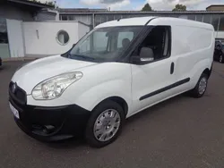 Weiß Gebraucht 2011 Fiat Doblò Basis Van / Kleinbus | 4.899 € (Etwas zu teuer)
