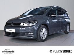 Delfingrau metallic Gebraucht 2025 VW Touran Highline Van / Kleinbus | 40.480 € (Teuer)