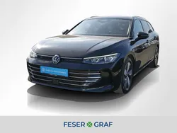 Grenadillschwarz metallic Gebraucht 2024 VW Passat Elegance Kombi | 33.880 € (Guter Preis)