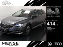 Grau Gebraucht 2023 Skoda Superb Style Kombi | 21.985 €