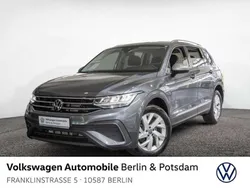 Platinum grey metallic Gebraucht 2024 VW Tiguan Allspace Life SUV | 35.433 € (Fairer Preis)