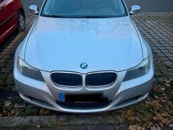 Silber Gebraucht 2013 BMW 318 Kombi | 5.800 € (Superpreis)