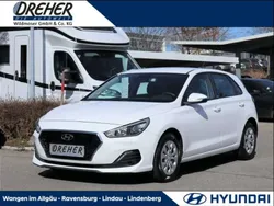 Polar white Gebraucht 2020 Hyundai i30 Select Limousine | 12.990 € (Guter Preis)