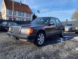 Violet Gebraucht 1992 Mercedes 190 Limousine | 6.490 €