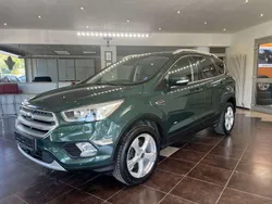 Grün Gebraucht 2017 Ford Kuga Vignale SUV | 14.999 € (Fairer Preis)