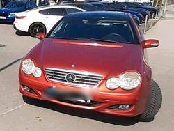 Orange Gebraucht 2004 Mercedes CLC220 Kleinwagen | 5.900 €