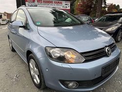 Blau Gebraucht 2011 VW Golf Plus Cross Team Van / Kleinbus | 7.499 € (Fairer Preis)