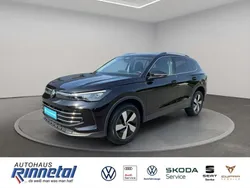 Deep black perleffekt Gebraucht 2024 VW Tiguan Elegance SUV | 46.280 € (Superpreis)