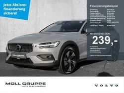Vapour grey / metallic Gebraucht 2023 Volvo V60 CC Plus Kombi | 32.650 € (Guter Preis)
