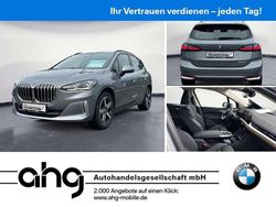 Skyscraper grau metallic Gebraucht 2024 BMW 218 Van / Kleinbus | 33.930 € (Etwas zu teuer)