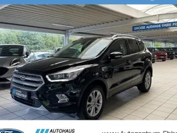 Schwarz Gebraucht 2019 Ford Kuga Titanium SUV | 17.479 € (Etwas zu teuer)