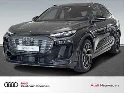 Grau Neu 2025 Audi Q6 Sportback e-tron Sport SUV | 104.610 €