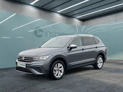 Grau Gebraucht 2024 VW Tiguan Allspace S SUV | 43.780 € (Guter Preis)