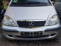 Grau Gebraucht 2001 Mercedes A140 Classic Van / Kleinbus | 1.150 € (Guter Preis)