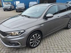 Grau Gebraucht 2018 Fiat Tipo Lounge Limousine | 7.700 € (Superpreis)