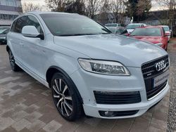 Grau Gebraucht 2008 Audi Q7 SUV | 5.500 € (Guter Preis)