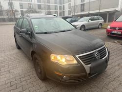 Schwarz Gebraucht 2010 VW Passat Kombi | 1.999 € (Superpreis)
