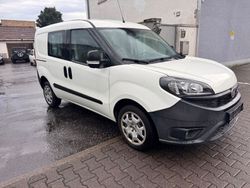 Weiß Gebraucht 2018 Fiat Doblò Van / Kleinbus | 9.600 € (Fairer Preis)