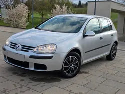 Silber Gebraucht 2004 VW Golf V Limousine | 2.200 € (Fairer Preis)