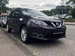 Violet Gebraucht 2016 Nissan Qashqai SUV | 10.950 € (Fairer Preis)