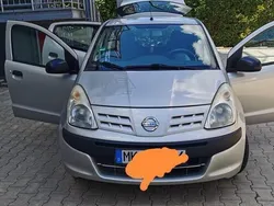 Silber Gebraucht 2010 Nissan Pixo Kleinwagen | 1.000 € (Fairer Preis)