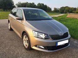 Beige Gebraucht 2017 Skoda Fabia Ambition Kombi | 11.100 € (Fairer Preis)
