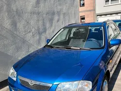 Blau Gebraucht 2000 Mazda 323 Kombi | 2.400 € (Teuer)