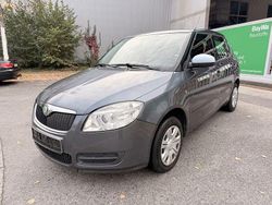 Grau Gebraucht 2008 Skoda Fabia Ambiente Kleinwagen | 990 € (Fairer Preis)