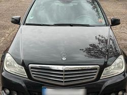 Schwarz Gebraucht 2012 Mercedes C220 Kombi | 6.000 € (Fairer Preis)