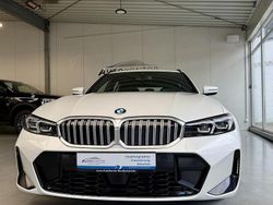 Mineralweiss Gebraucht 2025 BMW 330 M Sport Kombi | 39.970 € (Superpreis)