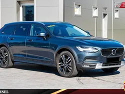 Blau Gebraucht 2018 Volvo V90 CC Kombi | 25.899 € (Superpreis)