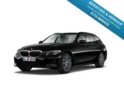 Schwarz ii Gebraucht 2022 BMW 318 Sport Line Kombi | 25.888 € (Fairer Preis)