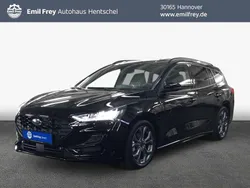 Schwarz Gebraucht 2024 Ford Focus ST-Line X Kombi | 24.340 € (Guter Preis)