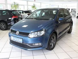Blue silk metallic Gebraucht 2016 VW Polo Comfortline Limousine | 13.500 € (Fairer Preis)