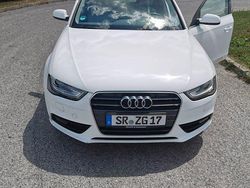 Weiß Gebraucht 2012 Audi A4 Ambition Kombi | 7.100 € (Guter Preis)