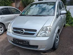 Silber Gebraucht 2005 Opel Meriva Van / Kleinbus | 1.600 € (Fairer Preis)