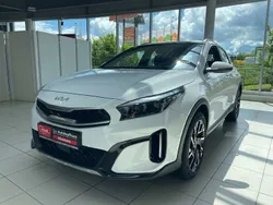 Carraraweiss Neu 2024 Kia XCeed Spirit SUV | 31.970 € (Etwas zu teuer)