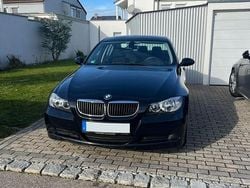 Schwarz Gebraucht 2005 BMW 320 Limousine | 3.000 € (Guter Preis)