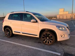 Weiß Gebraucht 2009 VW Tiguan Sport SUV | 7.800 € (Etwas zu teuer)
