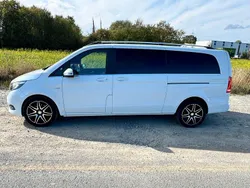Weiß Gebraucht 2017 Mercedes V250 Van / Kleinbus | 43.000 € (Teuer)