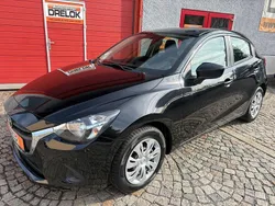 Schwarz Gebraucht 2016 Mazda 2 Center-Line Limousine | 8.999 € (Fairer Preis)