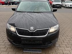 Schwarz Gebraucht 2018 Skoda Rapid Ambition Kombi | 8.800 € (Fairer Preis)
