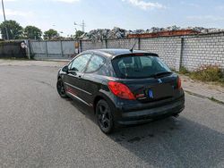 Schwarz Gebraucht 2008 Peugeot 207 Kleinwagen | 2.500 € (Etwas zu teuer)