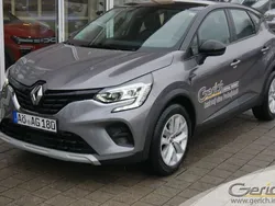 Stahlgrau metallic/dach in blackpearlschwarz Gebraucht 2023 Renault Captur Equilibre SUV | 18.900 € (Fairer Preis)